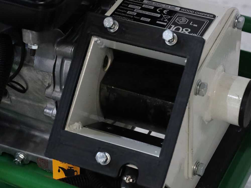 GreenBay GB-WRC 55 RB - Biotrituratore a scoppio - Motore a benzina RATO R210-A da 7 HP